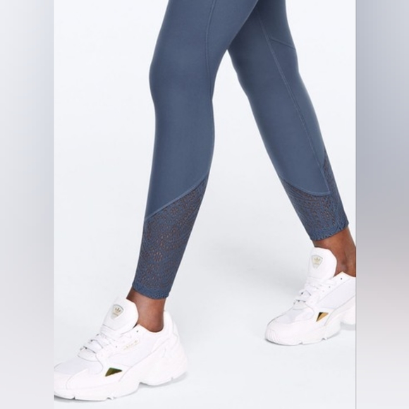PINK Victoria's Secret Sport Highwaisted Leggings (size M) - Steel Blue - Picture 6 of 7